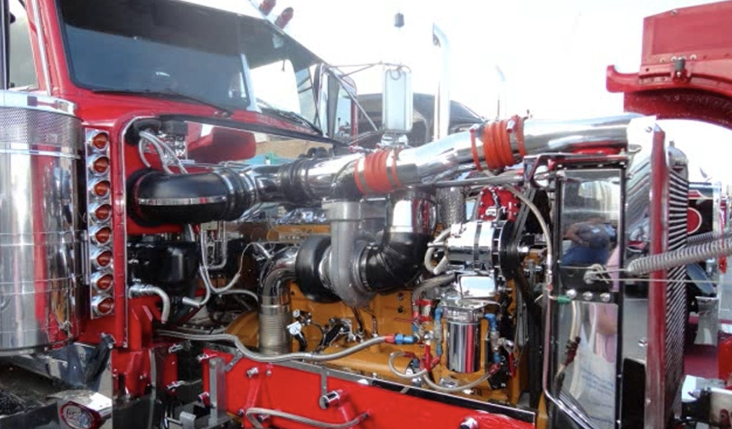 an image of Santa Ana truck engine repair